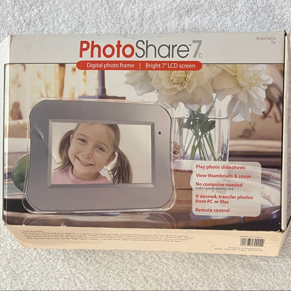 Digital Photo Frame - brushed silver